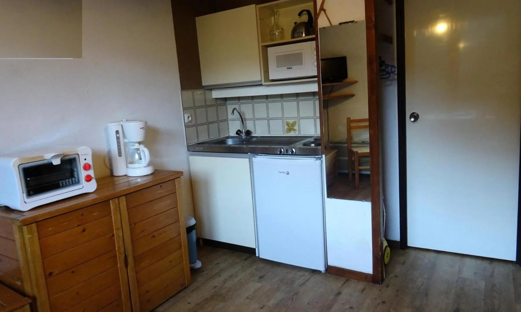 Apartment Residence Glieres - Studio 3 Personnes A Bourg Saint Maurice Dans Une Residence Avec Piscine Et Proche Du Funiculaire Mae-2161